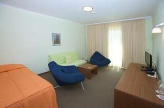 Отель Jeravi Beach Hotel Солнечный Берег Стандартные апартаменты-3